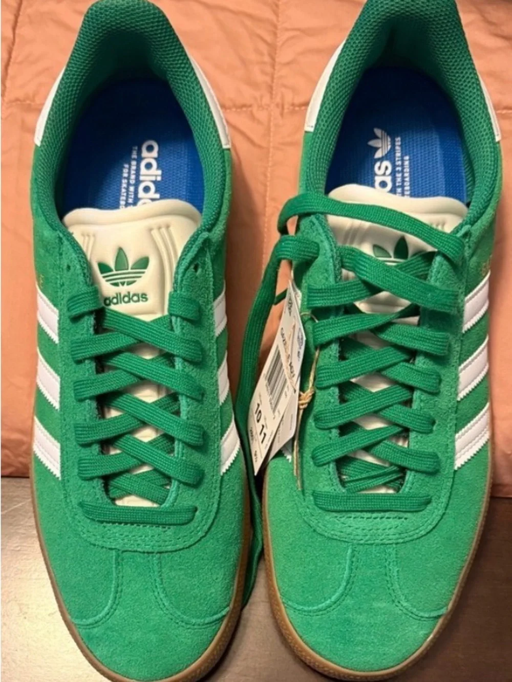 NEW green suede adidas sneakers 11 white stripes. NEW in BOX. Versatile, cool.